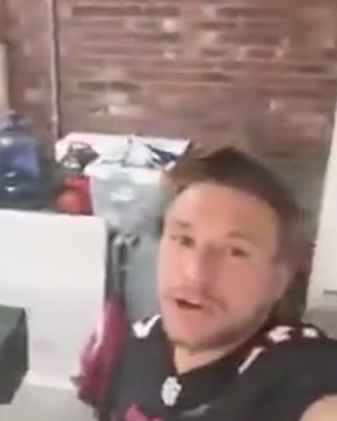 Back with his parents, 180K views